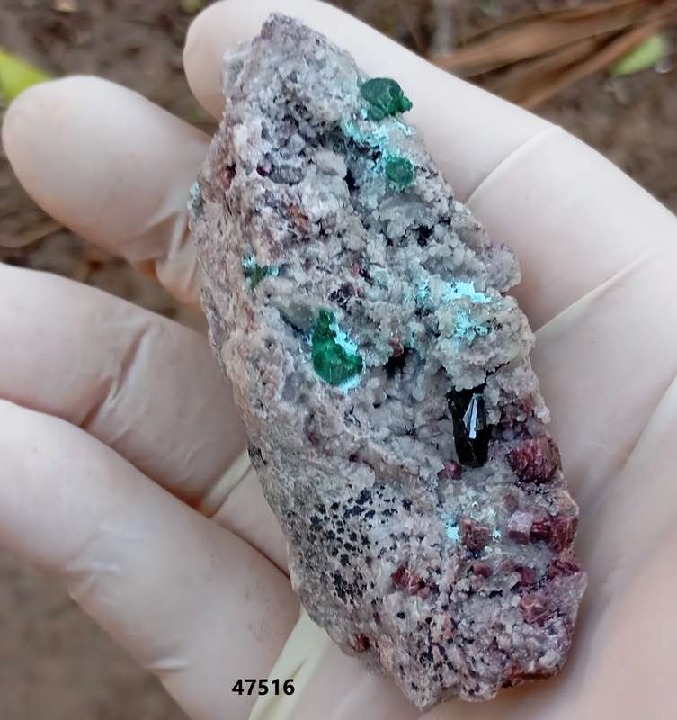 Malachite cobaltoan calcite heterogenite quartz  - Tenke Fungume mine DRC Congo
