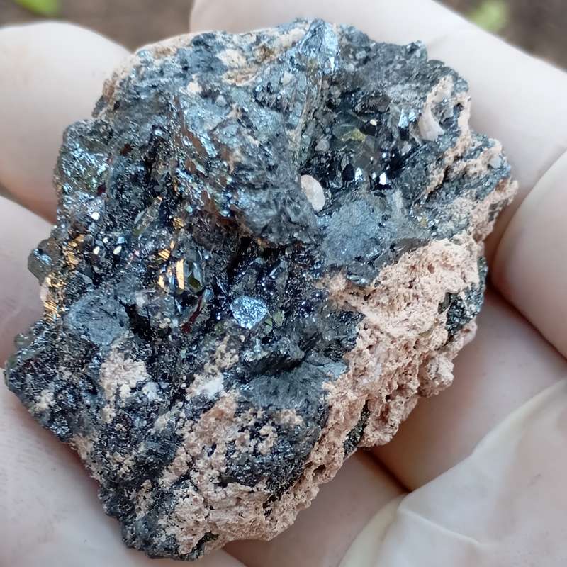 Hematite prehnite calcite - Nchwaning II mine South Africa
