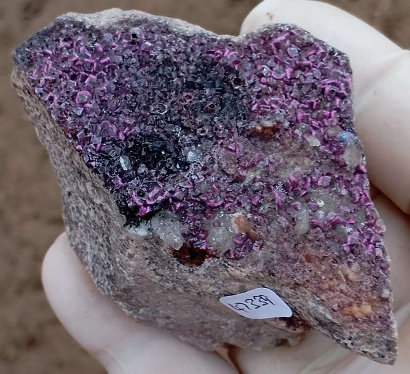 Cobaltoan calcite heterogenite quartz - Mashamba West mine DRC Congo