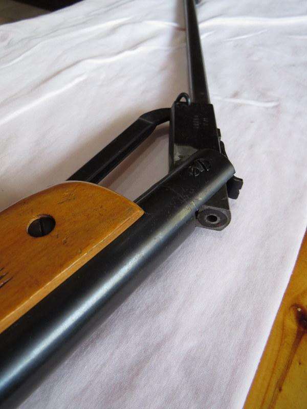 Air Rifle / Pellet Gun