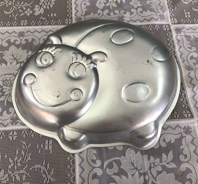 Wilton Ladybird  Shaped Cake Pan