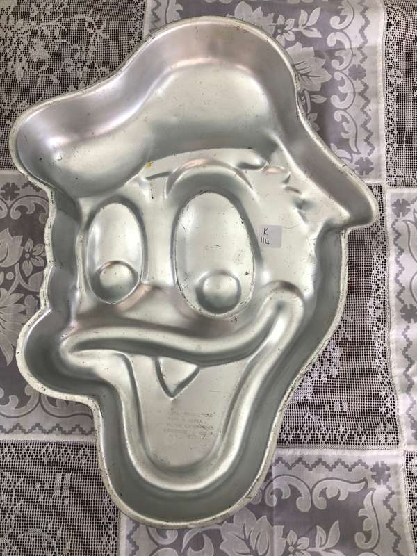 Wilton Donald Duck Shaped Cake Pan - Walt Disney