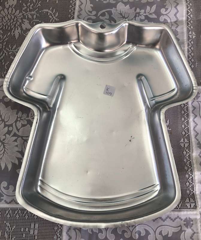 Wilton Tee Shirt Shaped Cake Pan