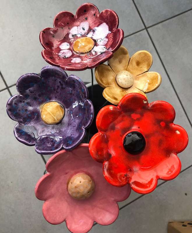 5 x Exquisite Handmade Pottery Flowers