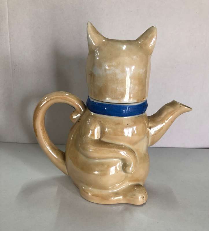 Antique Beautiful Cat Shaped  Tea Pot