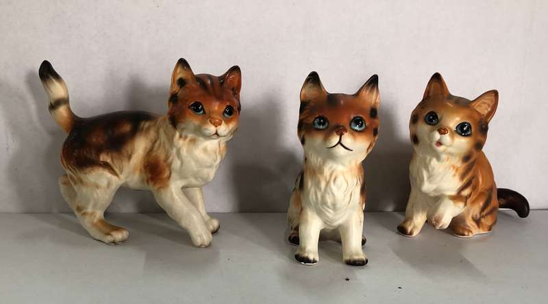 Beautiful Set of 3 Cat Ornaments