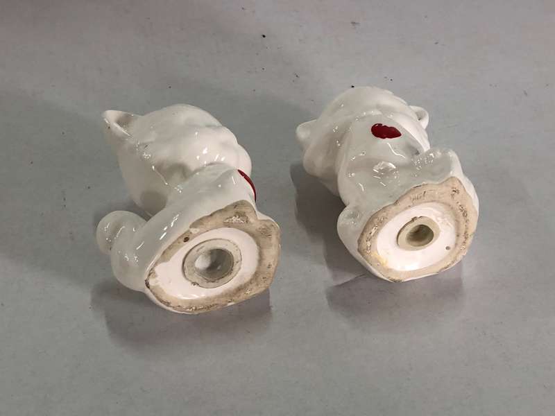 Beautiful Set of Cat Salt and Pepper Shakers