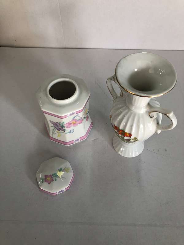 Beautiful Flower Vase and Ginger Jar