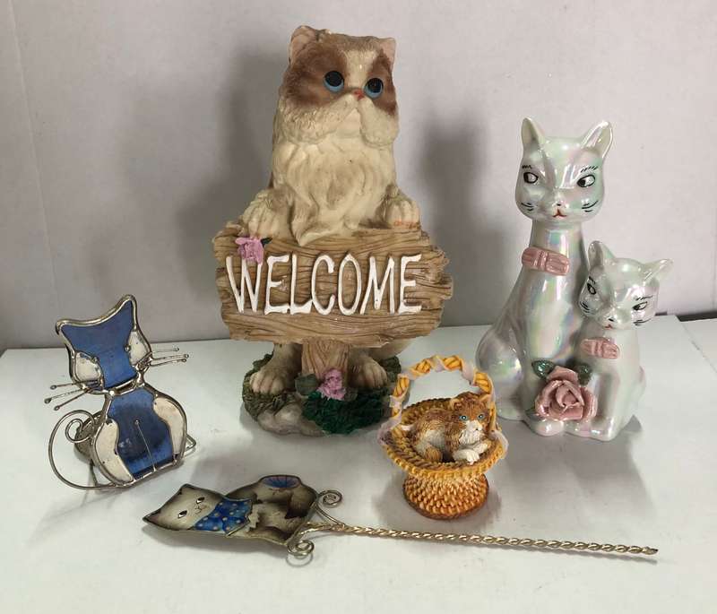 Beautiful Collection of 5 Cat Ornaments