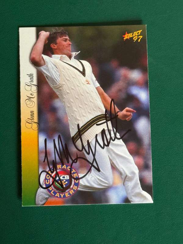 Cricket Card - *SIGNED* Glenn Mcgrath 1997 Select Cricket Card