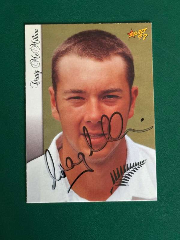 Cricket Card - *SIGNED* Craig McMilan 1997 Select Cricket Card