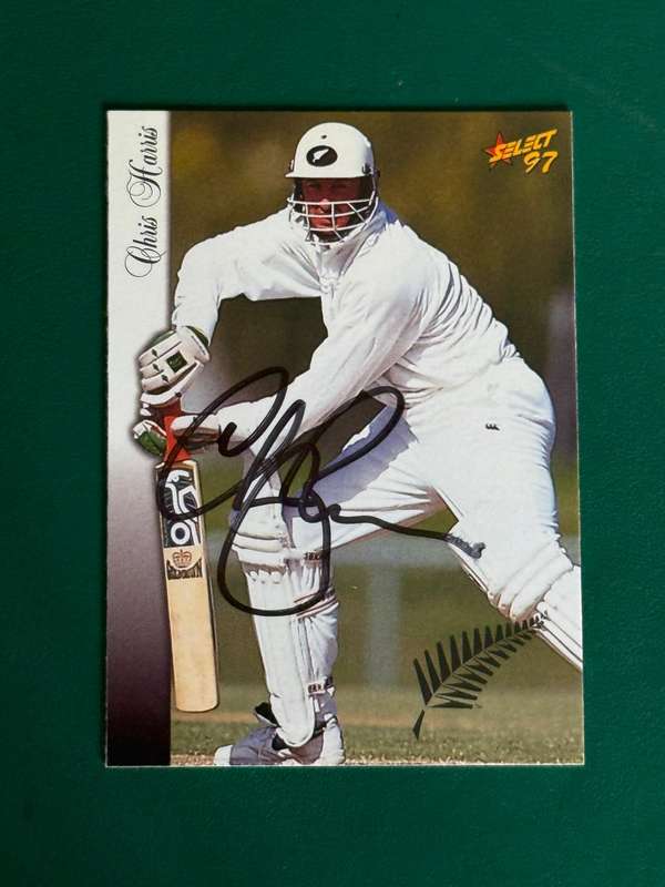 Cricket Card - *SIGNED* Chris Harris 1997 Select Cricket Card