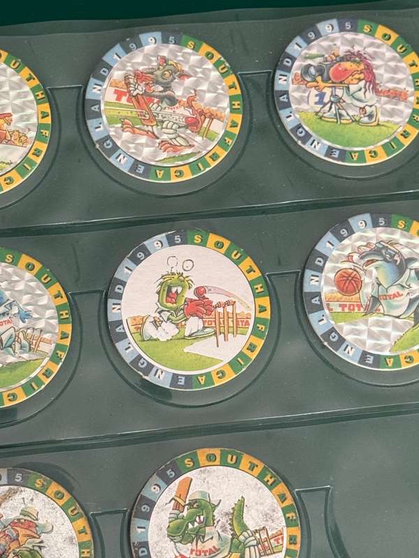 Cricket - Complete (50) Set of Total 1995 Cricket Tazos (South-Africa vs Proteas)