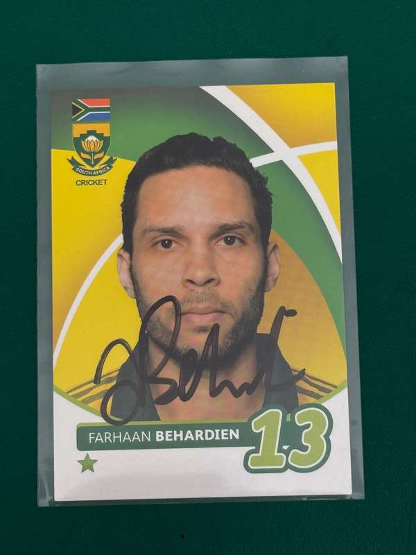 Cricket Card - *SIGNED*  Farhaan Behardien Big Ball Cricket Card (N101)