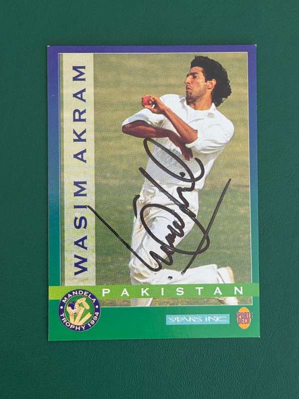 Cricket Card - *SIGNED* Wasim Akram 1994 Sports Deck Cricket Card