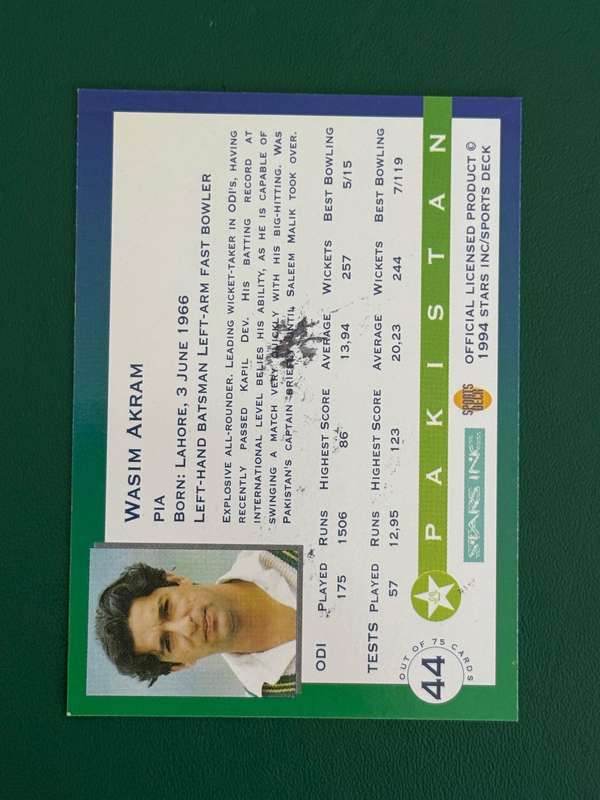 Cricket Card - *SIGNED* Wasim Akram 1994 Sports Deck Cricket Card