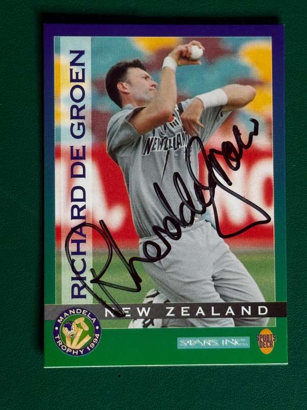 Cricket Card - *SIGNED* Richard de Groen 1994 Sports Deck Cricket Card