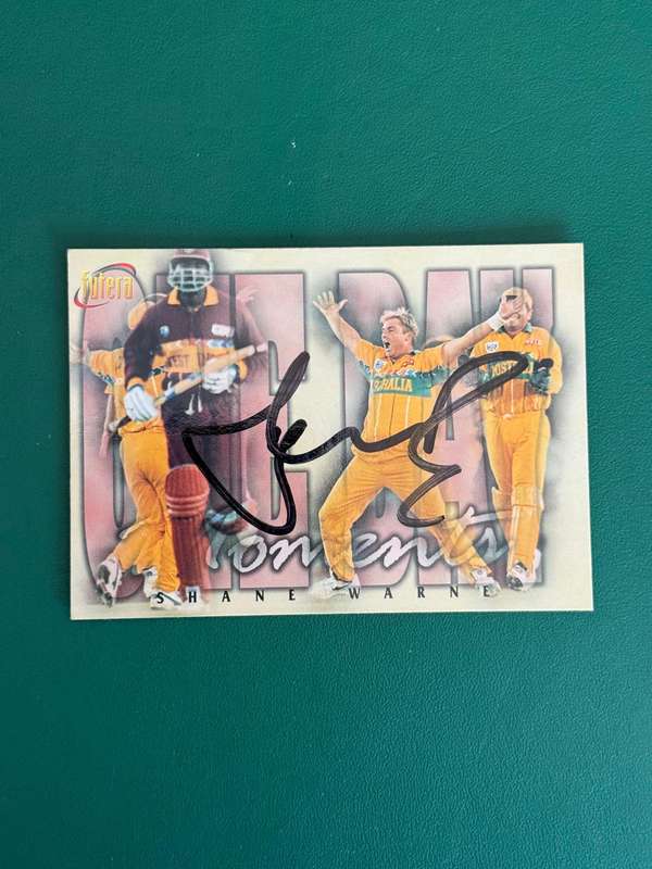 Cricket Card - *SIGNED*  Shane Warne (Nr40) 1996 One Day Moments Futera Cricket Card