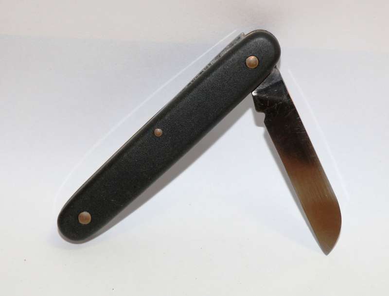 Victorinox - 100mm - Swiss Army Knife - (Gardener)