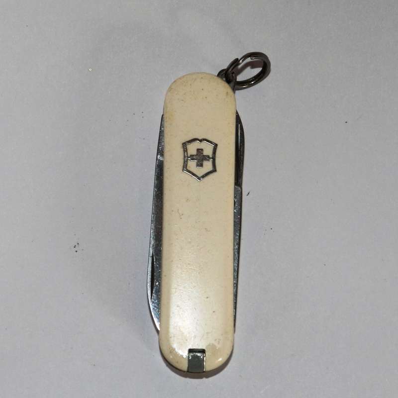 Victorinox - 58mm - Swiss Army Knife - (Classic SD)