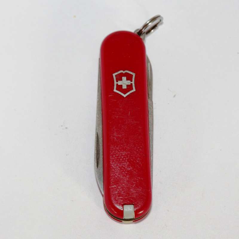Victorinox - 58mm - Swiss Army Knife - (Classic SD) - CREST