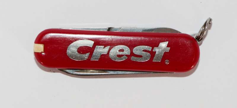 Victorinox - 58mm - Swiss Army Knife - (Classic SD) - CREST