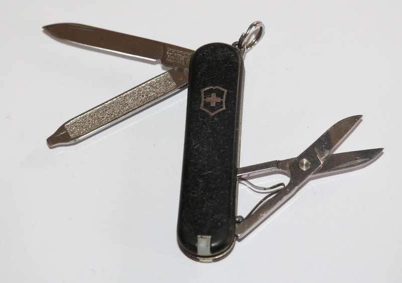 Victorinox - 58mm - Swiss Army Knife - (Classic SD) TORK logo
