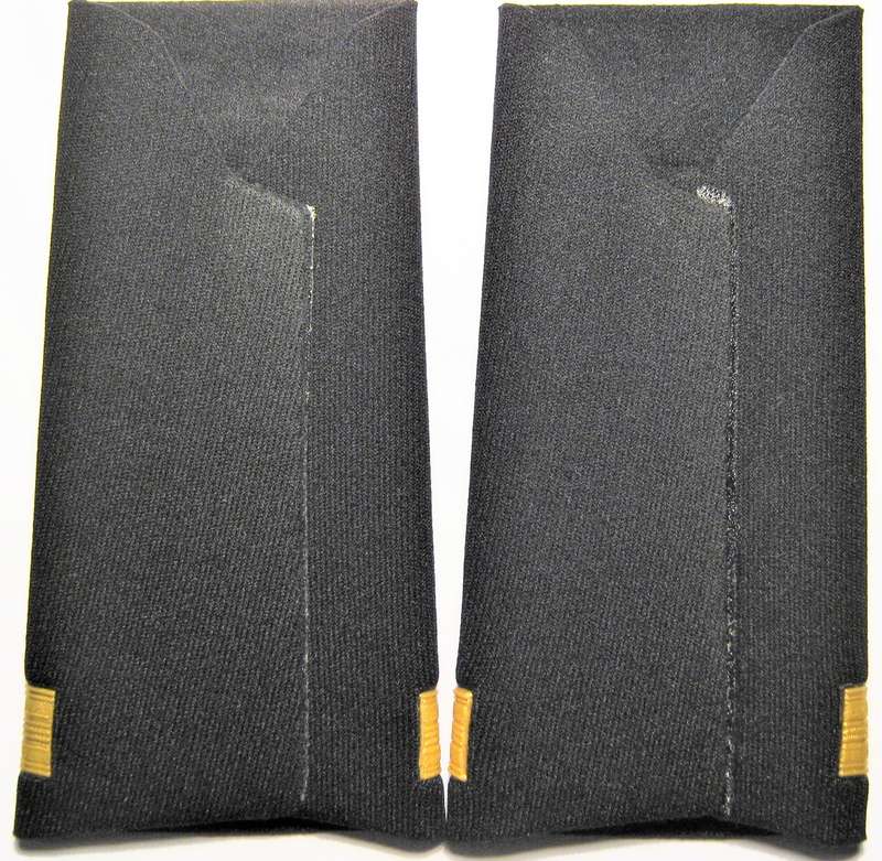 OLD S.A. NAVY PLASTICSED, SUB LIEUTENANT, SLIP ON SHOULDER BOARDS IN UNUSED CONDITION