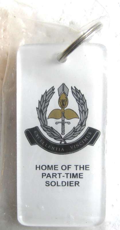 7 LIGHT ANTI-AIRCRAFT REGIMENT KEY RING IN UNUSED CONDITION, STILL IN IT'S WRAPPER