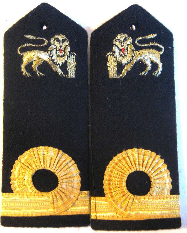 OLD S.A. NAVY SUB LIEUTENANT HARD TIE ON SHOULDER STRAPS WITH LUREX LIONS AND GOLD LACE GOOD COND