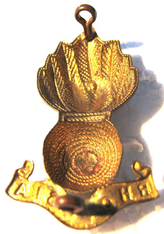 SOUTHERN RHODESIA ARTILLERY BRASS CAP AND BERET BADGE WORN 1948-1980 IN UNUSED CONDITION