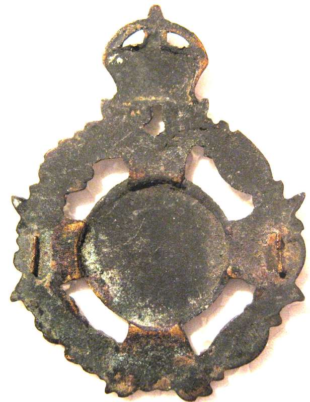 WW2 RHODESIA CHAPLAINS KINGS CROWN CAP BADGE NO LUGS OTHERWISE GOOD CONDITION