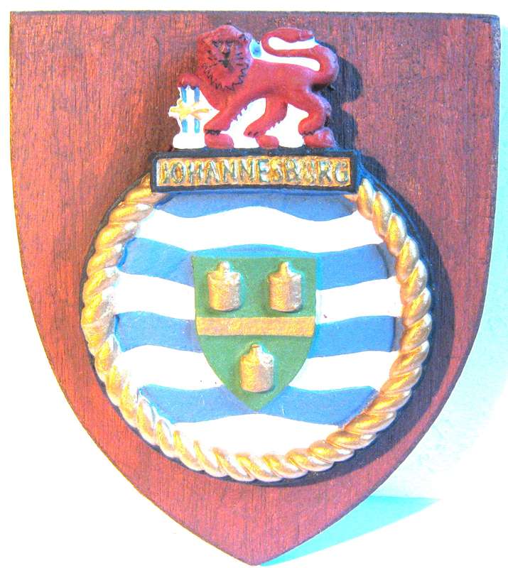 SAS JOHANNESBURG PLASTER BADGE MOUNTED ON WOOD 17 X 14 CM