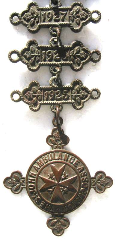 ST JOHN AMBULANCE ASSOCIATION DATE BAR CHAIN TO THOMAS W. DERWENT FROM 1925 - 1936
