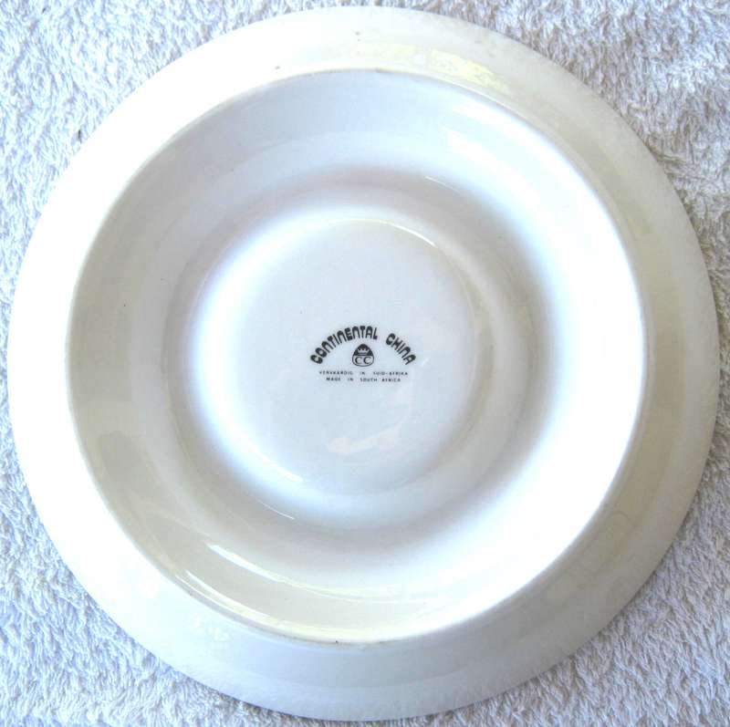 CAPE FIELD ARTILLERY 125 YEAR ANNIVERSARY ASH TRAY 21 CM DIAMETER IN VERY GOOD CONDITION