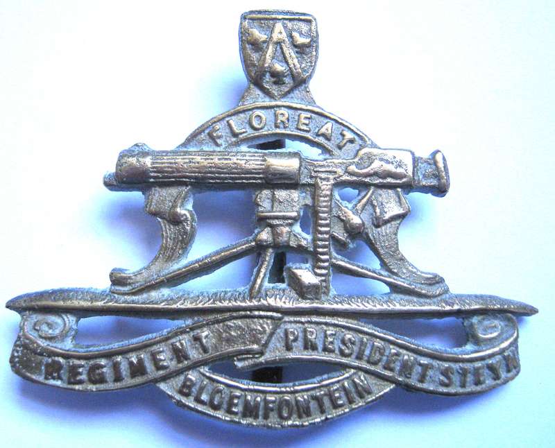 OLD REGIMENT PRESIDENT STEYN BLOEMFONTEIN CAP BADGE WITH SLIDE IN GOOD CONDITION