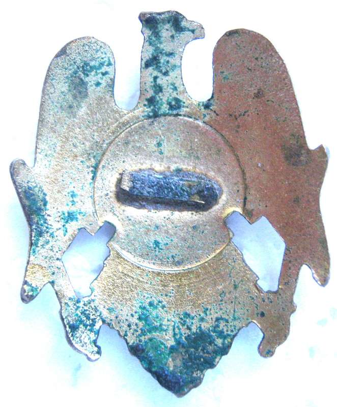 PRE 1994 ROMANIAN ARMY SIDE CAP BADGE WITH NO PINS