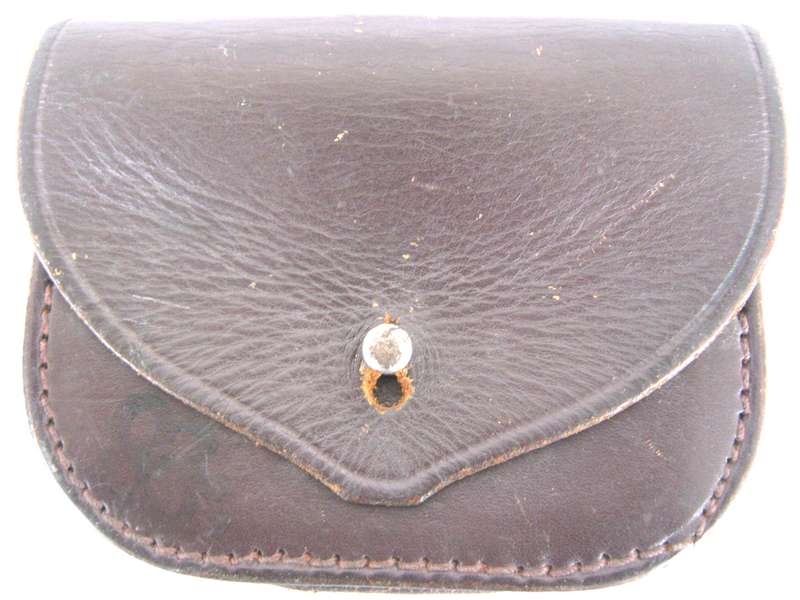 OLD LEATHER HANDCUFF POUCH  IN VERY GOOD CONDITION