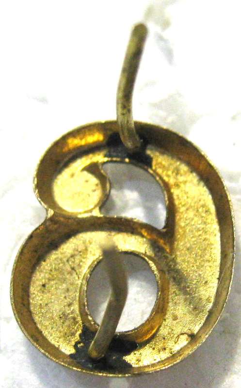 WW2 FINLAND  "6" FOR A SHOULDER STRAP BADGE TO SHOW WHICH UNIT IT WAS FROM - WAS ABANDONED IN WW2