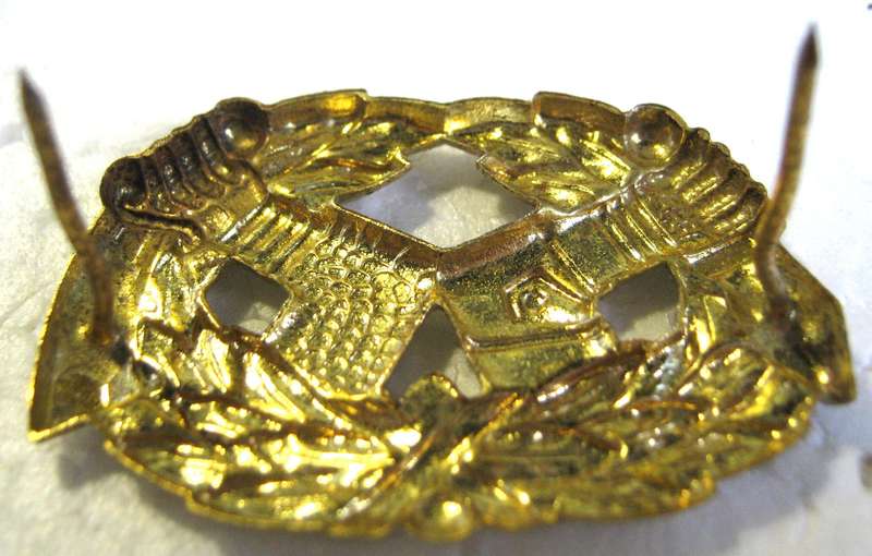 WW2 FINLAND  KARELIEN BRIGADE IN KOUVOLA SHOULDER STRAP BADGE WITH PINS IN GOOD CONDITION