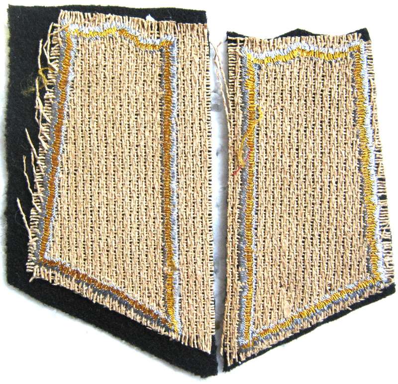 WW2 FINLAND ORIGINAL  PAIR OF TANK CORPS PRIVATE  COLLAR PATCHES IN UNUSED CONDITION
