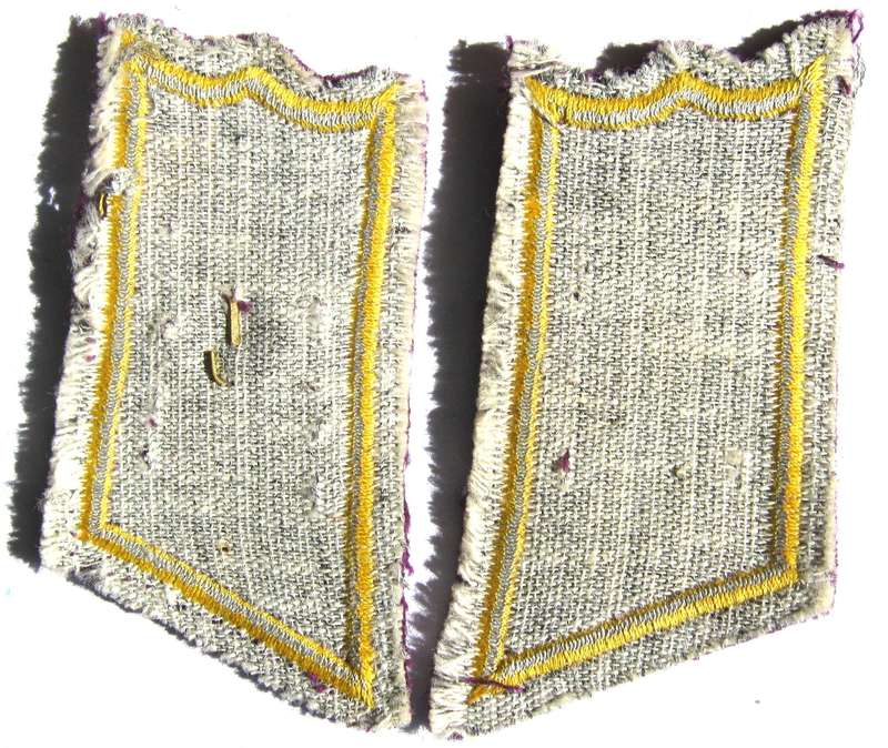 WW2 FINLAND ORIGINAL SIGNALS MAJOR COLLAR PATCHES IN UNUSED CONDITION ONE ROSE ONLY