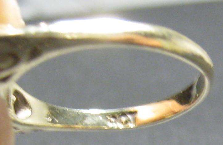 ANTIQUE 9CT YELLOW GOLD 3 STONE OPAL RING WITH 4 SMALL RUBIES 3 GRAMS TOTAL WEIGHT