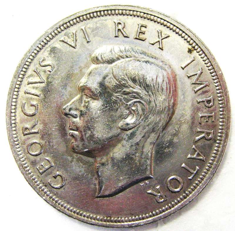 1947 FIVE SHILLINGS (CROWN) 80% SILVER 28.28 GRAMS IN GOOD CIRCULATED CONDITION