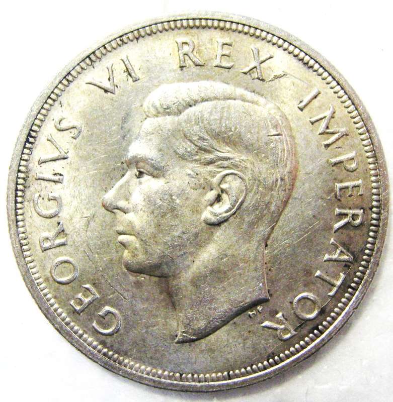 1947 FIVE SHILLINGS (CROWN) 80% SILVER 28.28 GRAMS IN GOOD CIRCULATED CONDITION