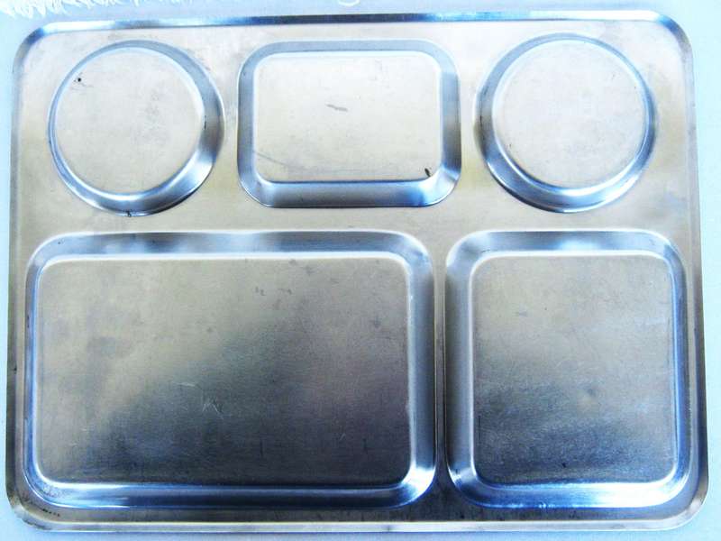 OLD SADF VARKPAN/MESS TRAY IN GOOD USED CONDITION