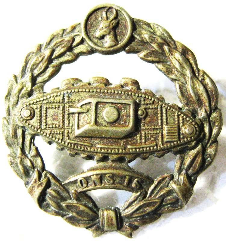 WW2 SOUTH AFRICAN TANK CORPS WHITE METAL BERET BADGE WORN 1941 - 43 WITH LUGS IN GOOD USED CONDITION