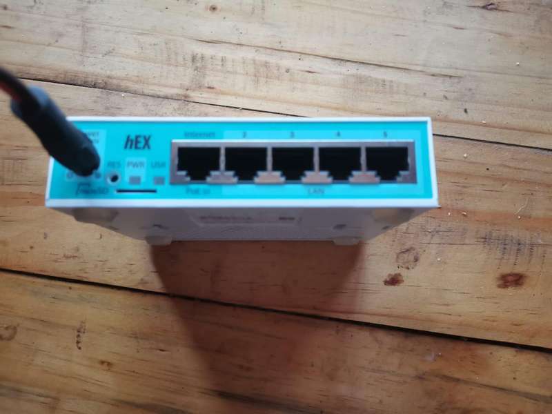 MikroTik hEX 5 Port Gigabit Desktop Router RB750Gr3