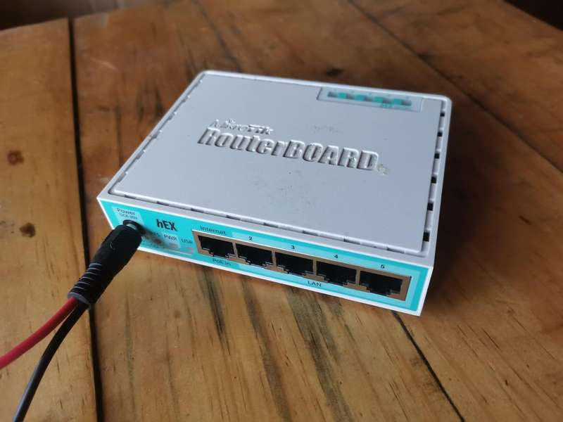 MikroTik hEX 5 Port Gigabit Desktop Router RB750Gr3