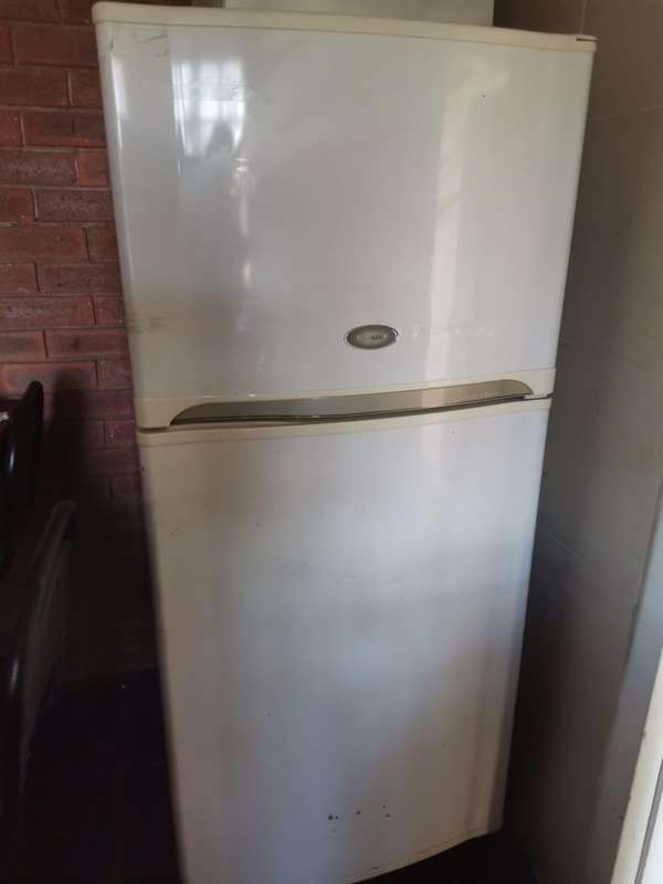 473Litre SHARP Fridge and Freezer